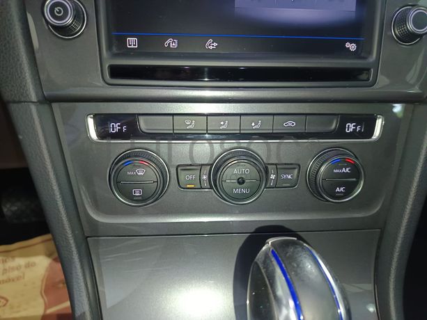 Volkswagen Golf · Ano 2016