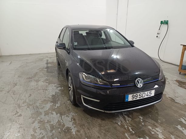 Volkswagen Golf · Ano 2016