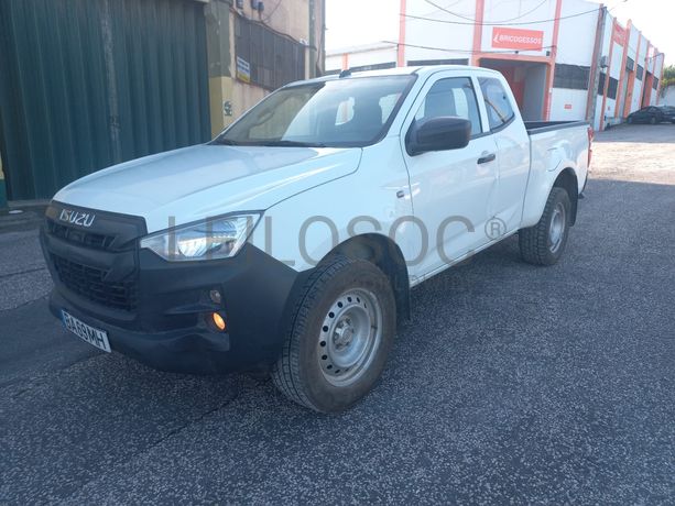 Isuzu D-Max · Ano 2023