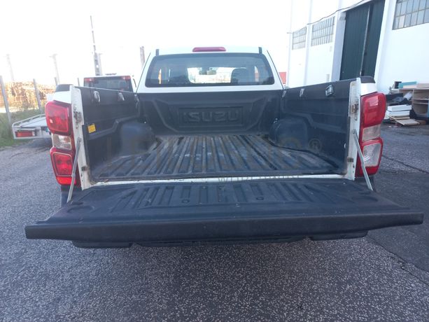 Isuzu D-Max · Ano 2023