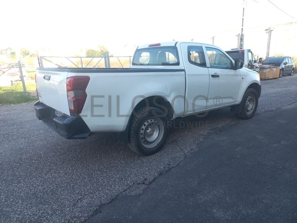 Isuzu D-Max · Ano 2023