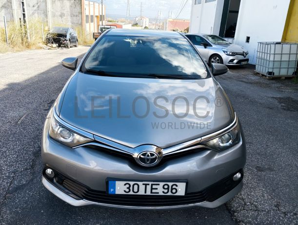 Toyota Auris · Ano 2017