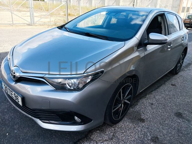 Toyota Auris · Ano 2017