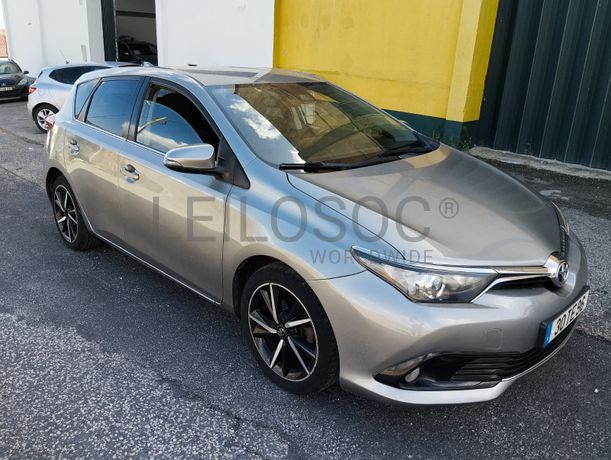 Toyota Auris · Ano 2017