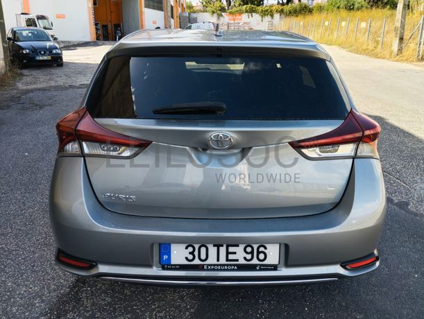 Toyota Auris · Ano 2017