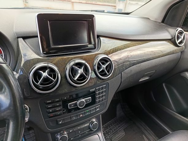 Mercedes-Benz B180 CDI · Ano 2012