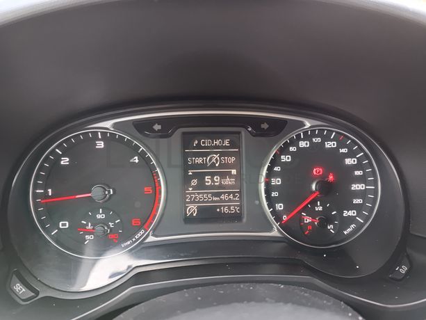 Audi A1 1.6 TDI · Ano 2013