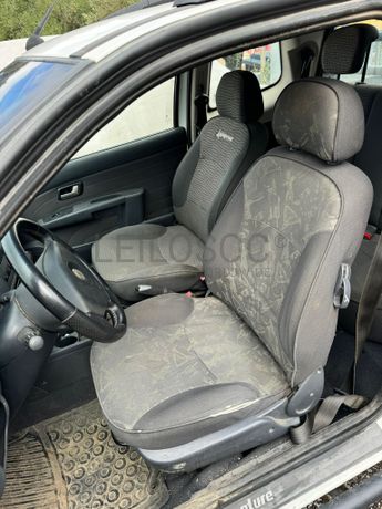 Fiat Strada · Ano 2013