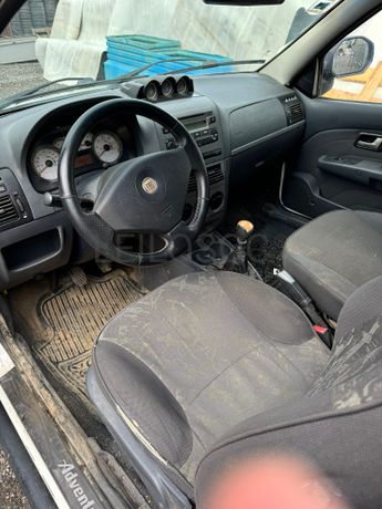 Fiat Strada · Ano 2013