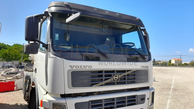 Autobetoneira Volvo FM12-43 8x4