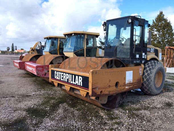 Cilindro Auto-Prop. Vibrador Solos 15 T Caterpillar CS 583 D  