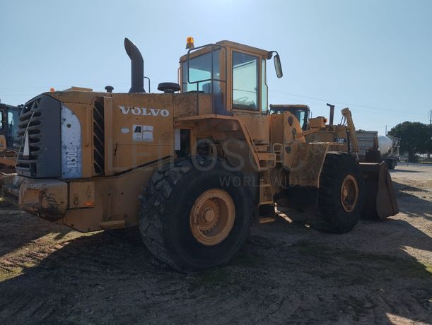 Pá Carregadora de Pneus 20 T Volvo  L150E