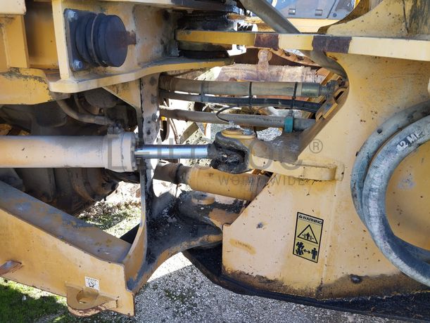 Pá Carregadora de Pneus 20 T Volvo  L150E