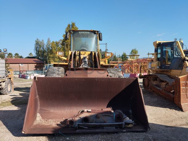 Pá Carregadora de Pneus 20 T Volvo  L150E