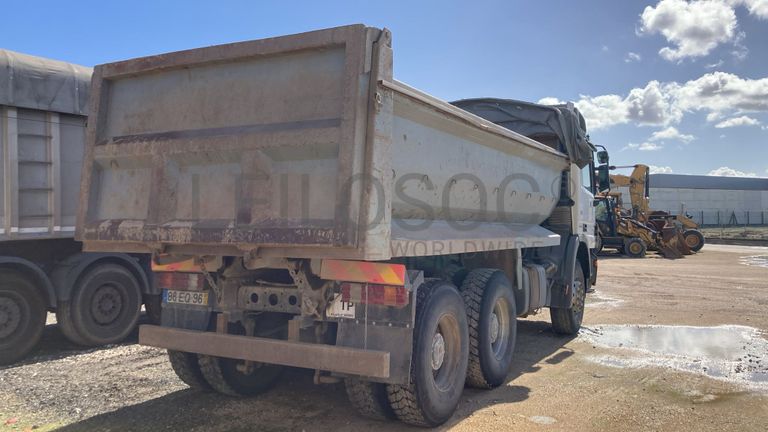 Camião Basculante Tras. 26 T Mercedes-Benz ACTROS 2632K/36 6x4