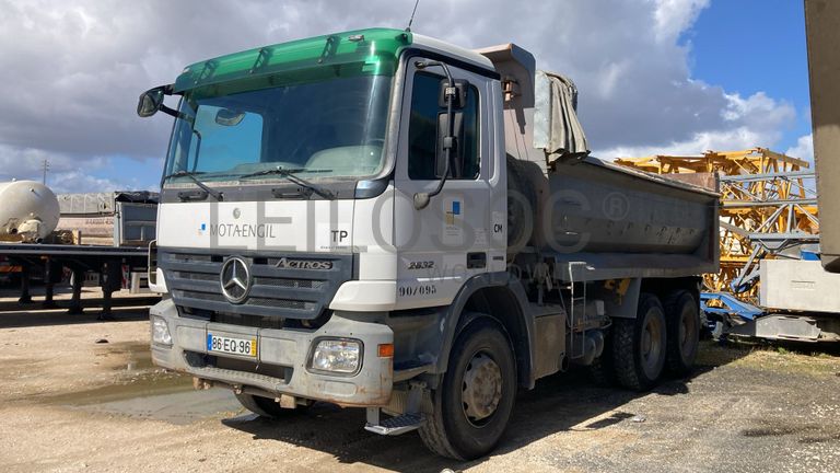 Camião Basculante Tras. 26 T Mercedes-Benz ACTROS 2632K/36 6x4