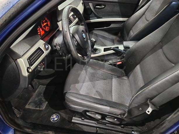 BMW 320d · Ano 2008