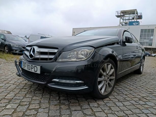 Mercedes-Benz C220 · Ano 2012