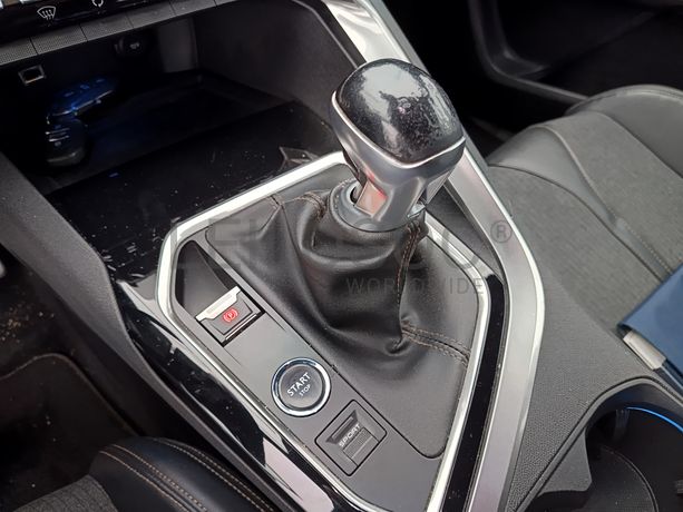 Peugeot 3008 · Ano 2017