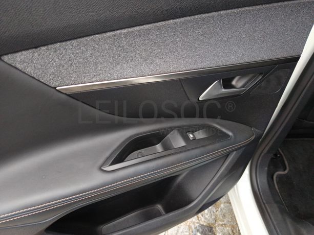 Peugeot 3008 · Ano 2017