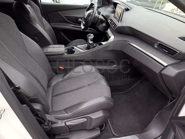 Peugeot 3008 · Ano 2017