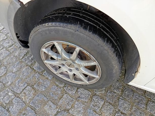 Volkswagen Caddy · Ano 2006