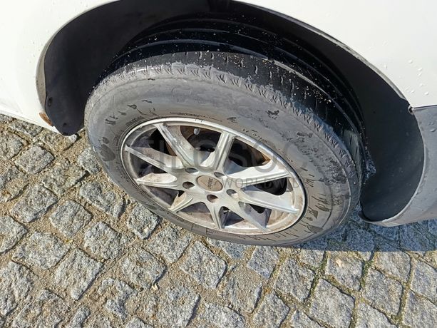 Volkswagen Caddy · Ano 2006