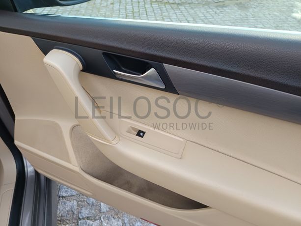 Volkswagen Passat · Ano 2011