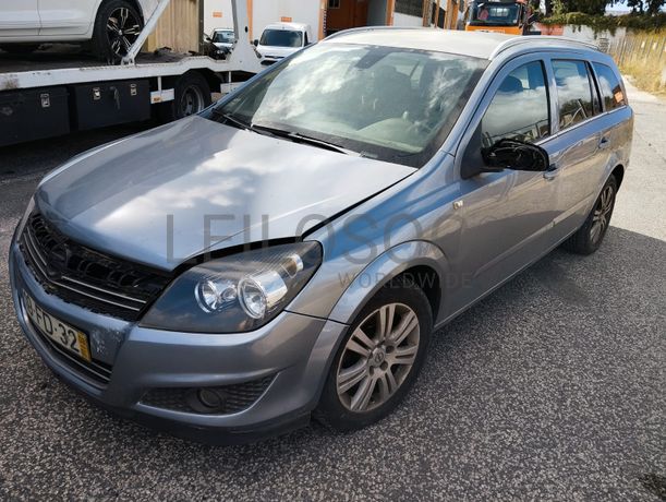 Opel Astra · Ano 2008