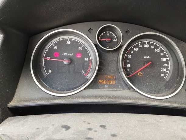 Opel Astra · Ano 2008