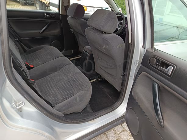 Volkswagen Passat · Ano 2001