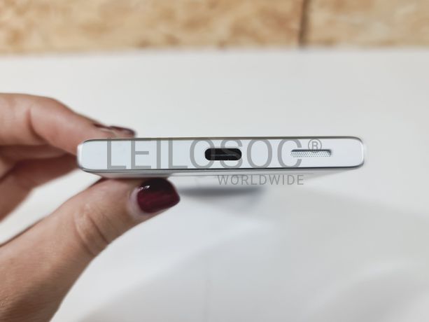 Telemóvel Sony XPERIA XA1