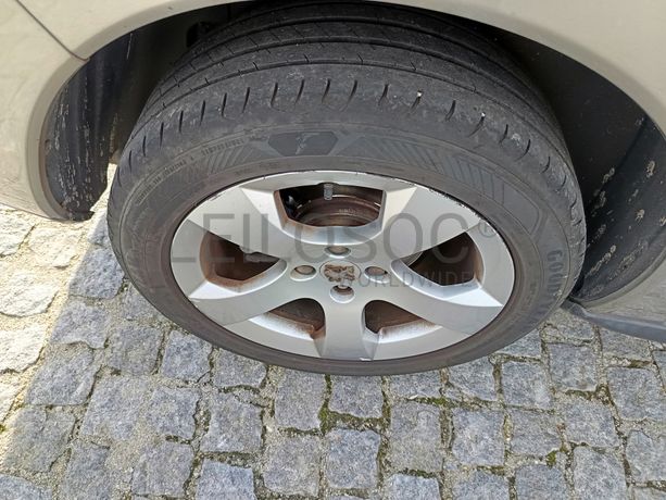 Peugeot 3008 · Ano 2009