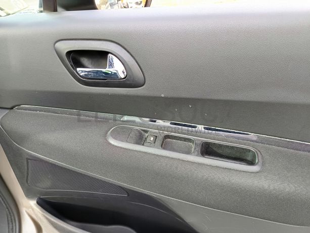 Peugeot 3008 · Ano 2009