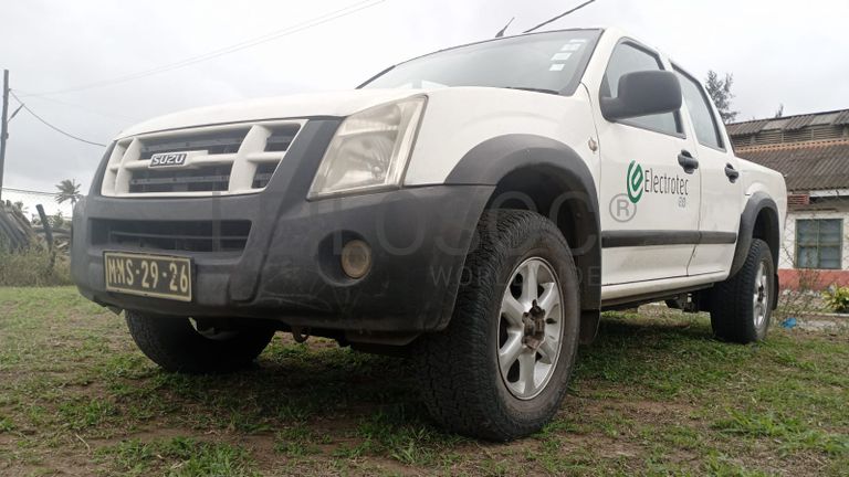 Isuzu D-TEQ KB250 · Ano 2008