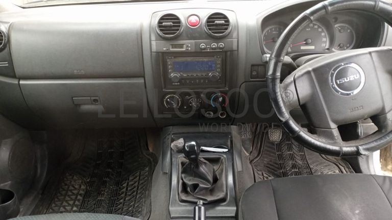 Isuzu D-TEQ KB250 · Ano 2008