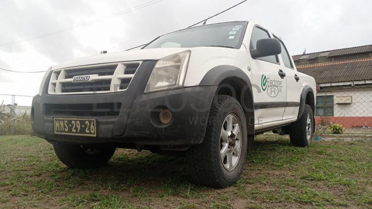 Isuzu D-TEQ KB250 · Ano 2008