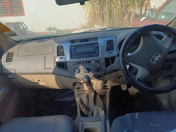 Toyota Hilux · Ano 2011
