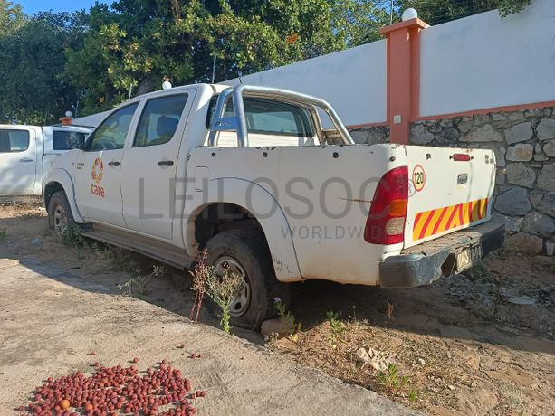 Toyota Hilux 2.5 · Ano 2009