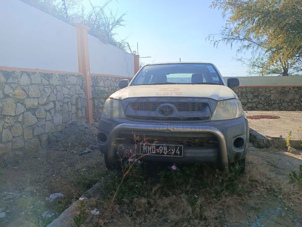Toyota Hilux 2.5 · Ano 2009