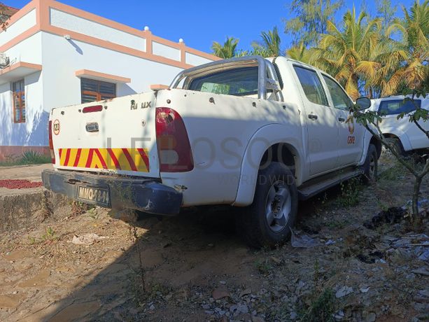 Toyota Hilux 2.5 · Ano 2009