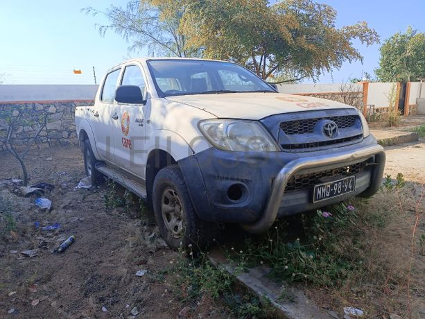 Toyota Hilux 2.5 · Ano 2009