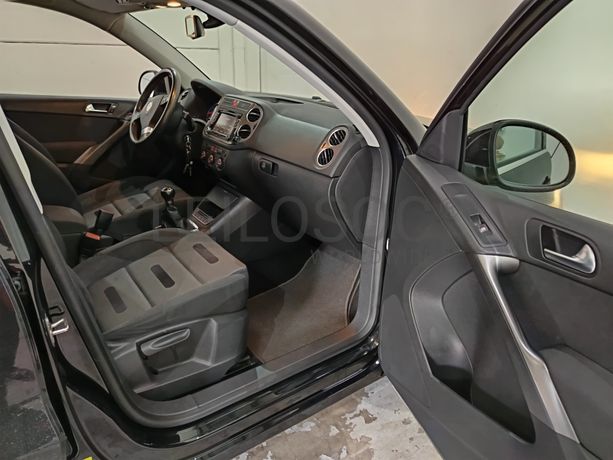 Volkswagen Tiguan · Ano 2008