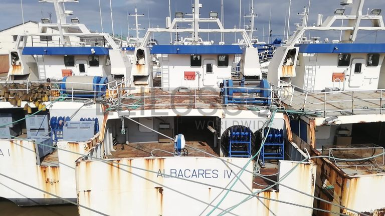 Dois Atuneiros | Two Longliners - ALBACARES I + ALBACARES IV