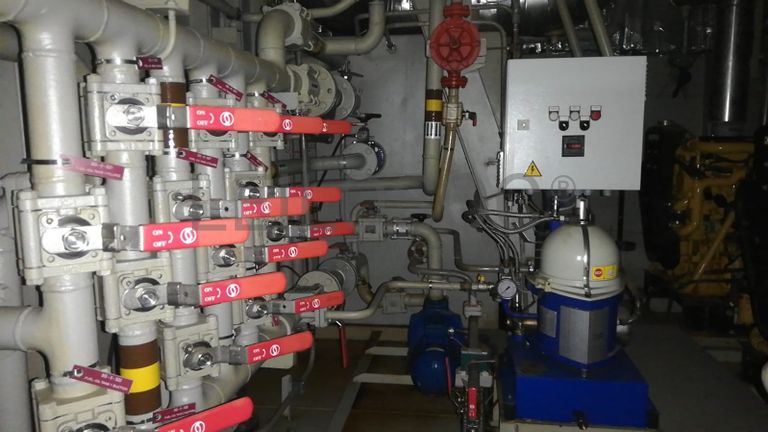 Dois Atuneiros e Um Arrastão | Two Longliners and One Trawler -  ALBACARES VII + PELAMIS III + SARDINHA I