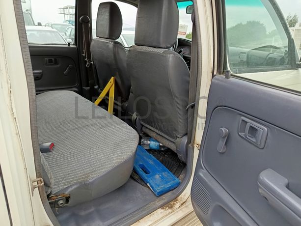 Toyota Hilux · Ano 2000