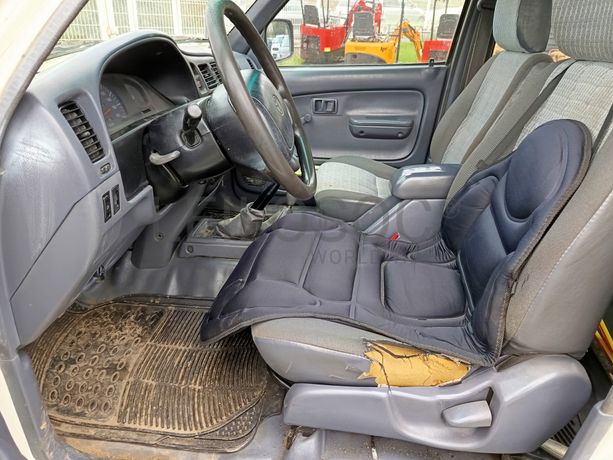 Toyota Hilux · Ano 2000