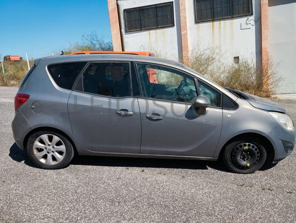 Opel Meriva · Ano 2010