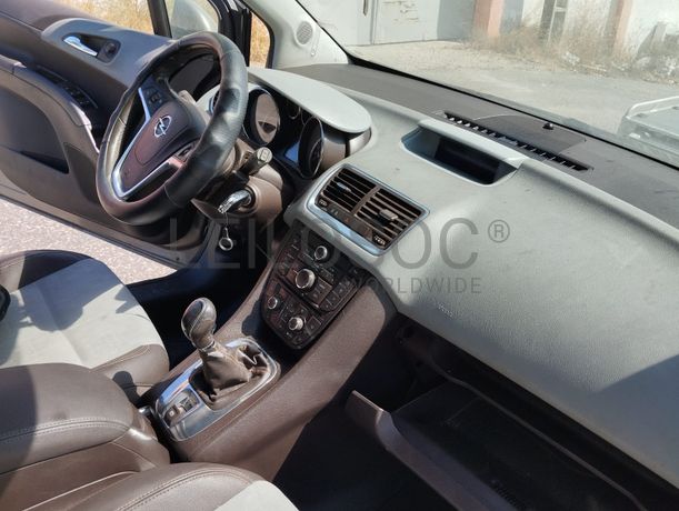 Opel Meriva · Ano 2010