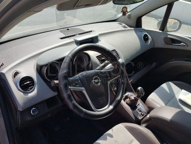 Opel Meriva · Ano 2010